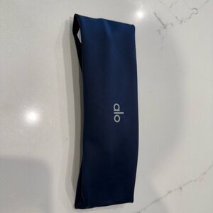 ALO Yoga Deep Blue Performance Headband